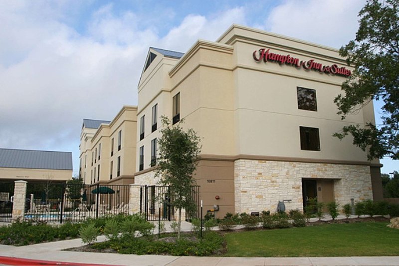 hampton inn and suites austin cedar park lakeline