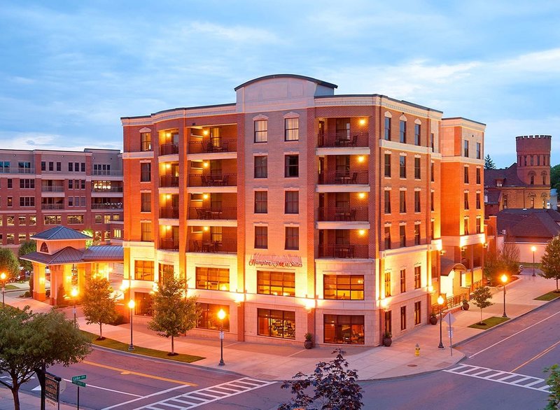 Hampton Inn & Suites Saratoga Springs Downtown,New York>>Greenfield Center,3 star