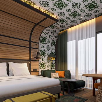 Canopy By Hilton Izmir Bomonti,,4 star