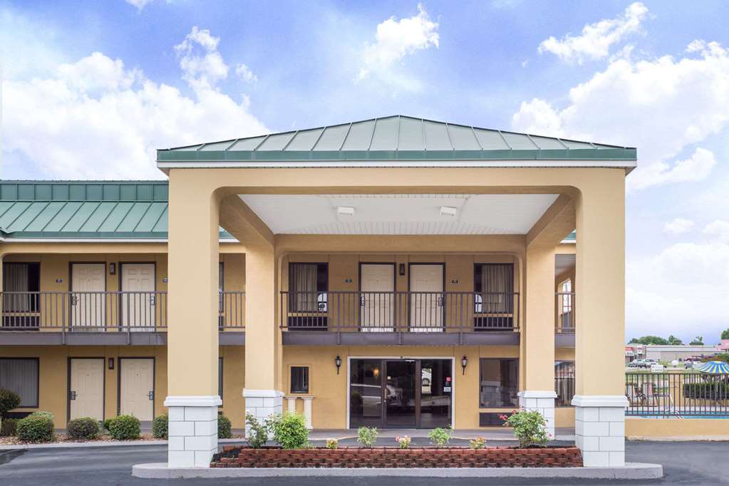 quality inn and suites monticello ar