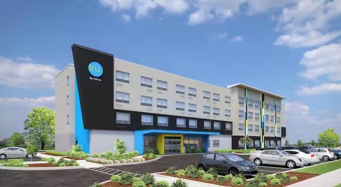 tru by hilton kansas city airport