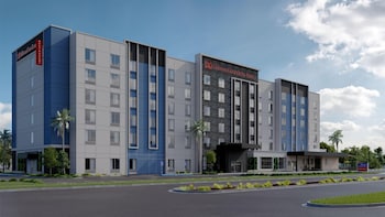 hilton garden inn cape canaveral cruise port
