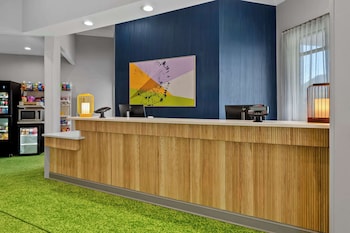 Spark By Hilton Daleville Roanoke North,,2 star