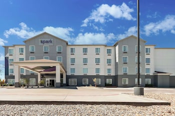 spark by hilton selma