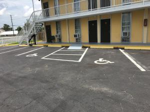 Hope Inn,Tifton>>Lenox,2 star
