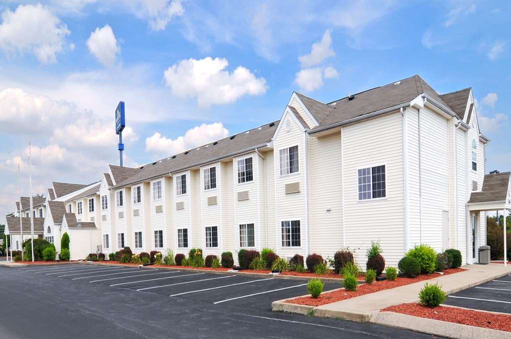microtel inn and suites by wyndham clarksville