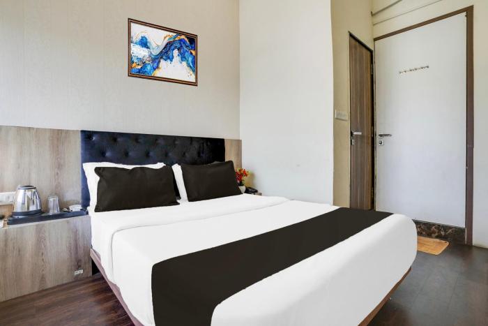 Super Collection O Ville Parle Formerly Freedom Star,Mumbai Airport, Mumbai,,3 star