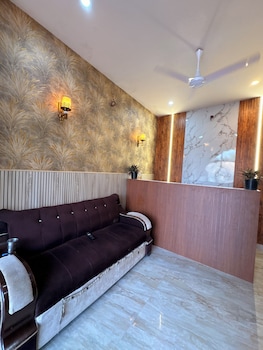 Jay Ambey Palace,,3 star