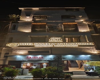 Hotel Sanjary International,Churchgate,2 star
