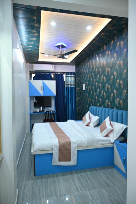 Sun High Stay Luxury Guest House,,2 star