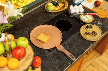 elivaas house of neptune 1 bhk boutique