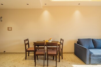 Elivaas Kamerios Maris 1 Bhk Jacuzzi,Manohar International Airport,3 star