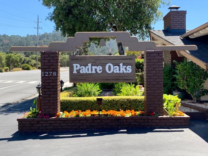 Padre Oaks,Monterey Wine Country>>Monterey,2 star