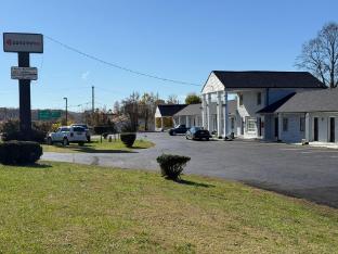 oyo hotel economy inn us 29 danville