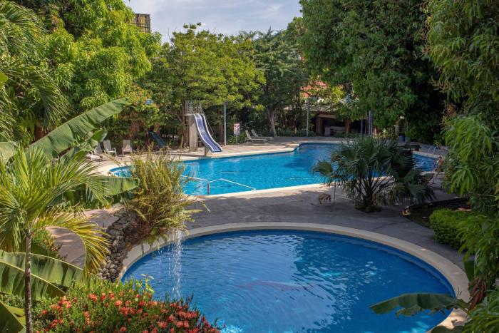 hotel boyeros