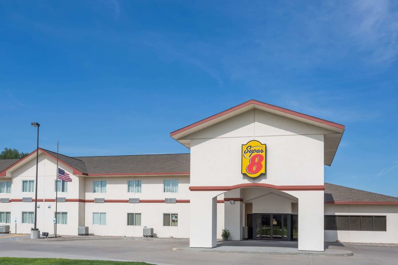 Super 8 By Wyndham Alma,Nebraska City>>Alma,2 star