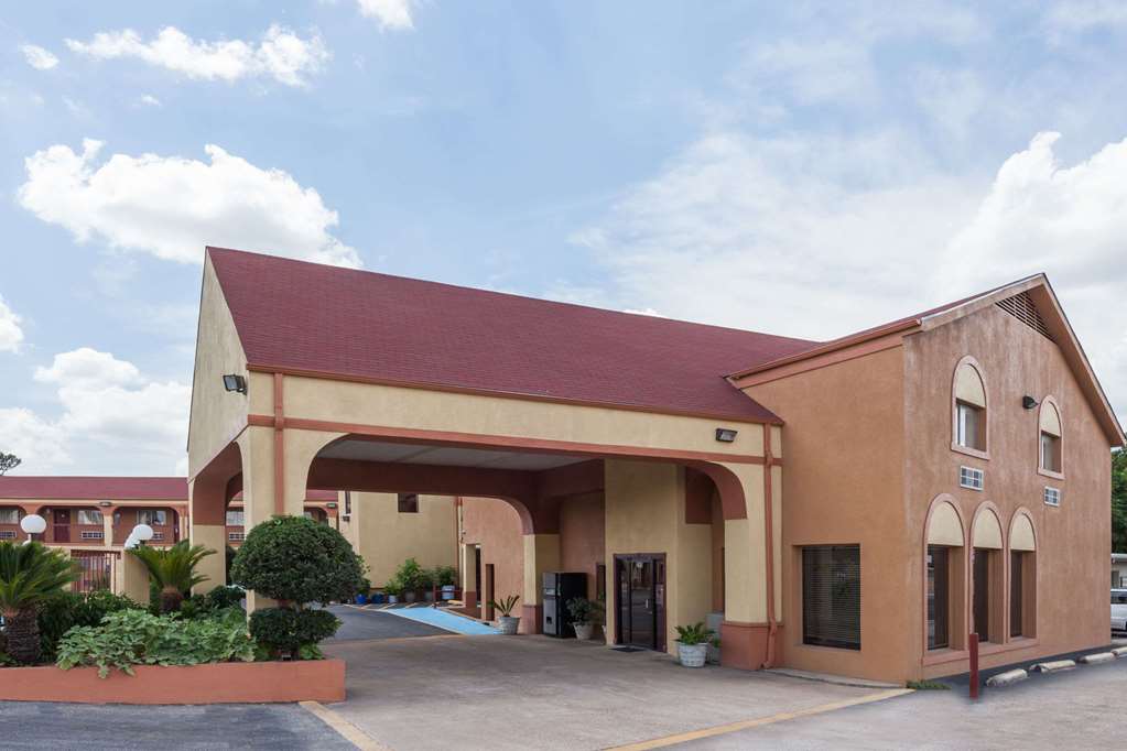 super 8 by wyndham athens tx
