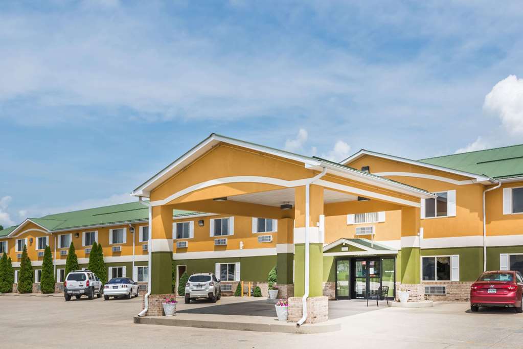 super 8 by wyndham bedford