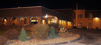 Hometown Inn & Suites,Columbus Junction>>Cedar Rapids - Iowa City,3 star