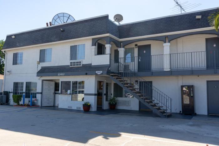 Value Inn Bellflower,Bellflower>>Artesia,2 star