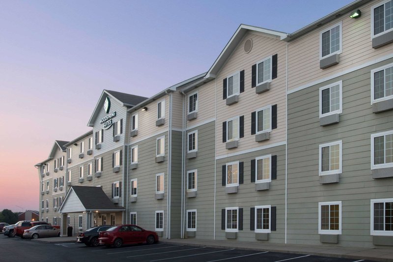 woodspring suites evansville east