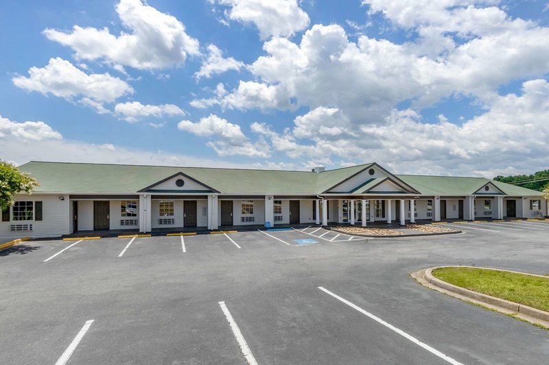 suburban studios spartanburg i 26