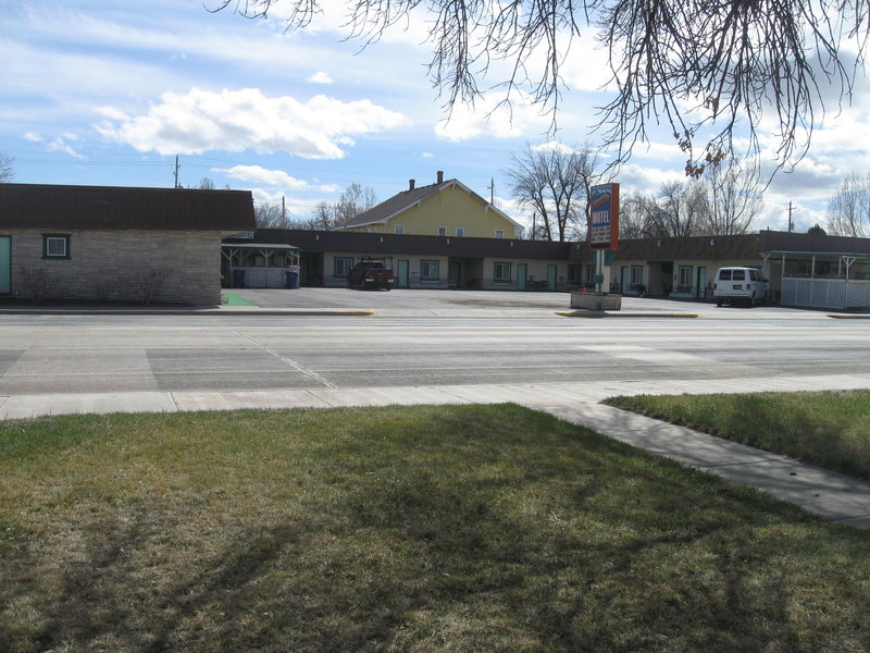 Western Motel,Near Hyart Theatre,2.5 star