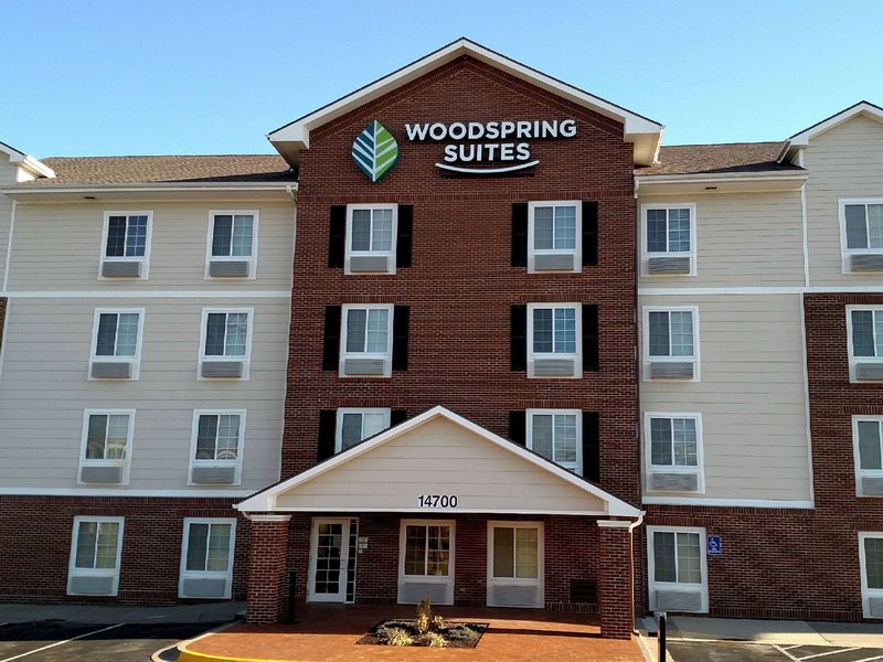 woodspring suites kansas city lenexa