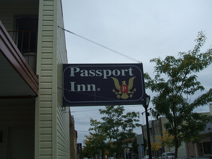 passport inn by the falls ny