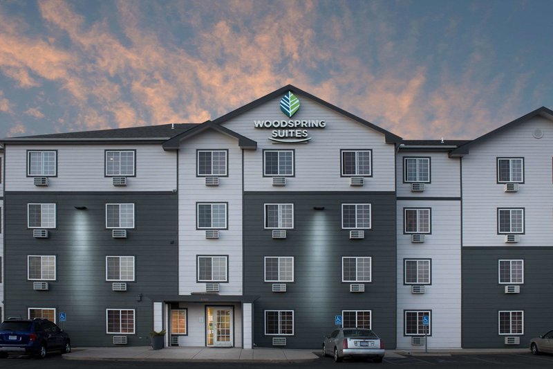 extended stay america select suites wichita north