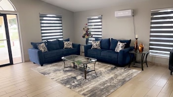 Falcon Executive Inn,Zapata>>Falcon Lake Estates,2.5 star