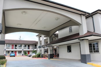 Home Place Inn & Suites,South Houston>>Houston,3 star