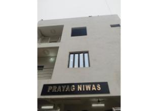Prayag Niwas,,2 star