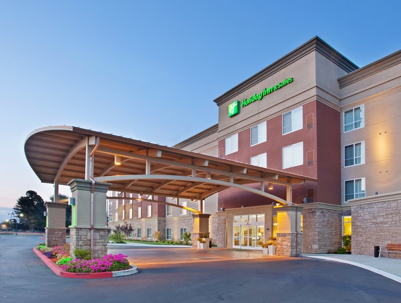 holiday inn and suites oakland airport by ihg
