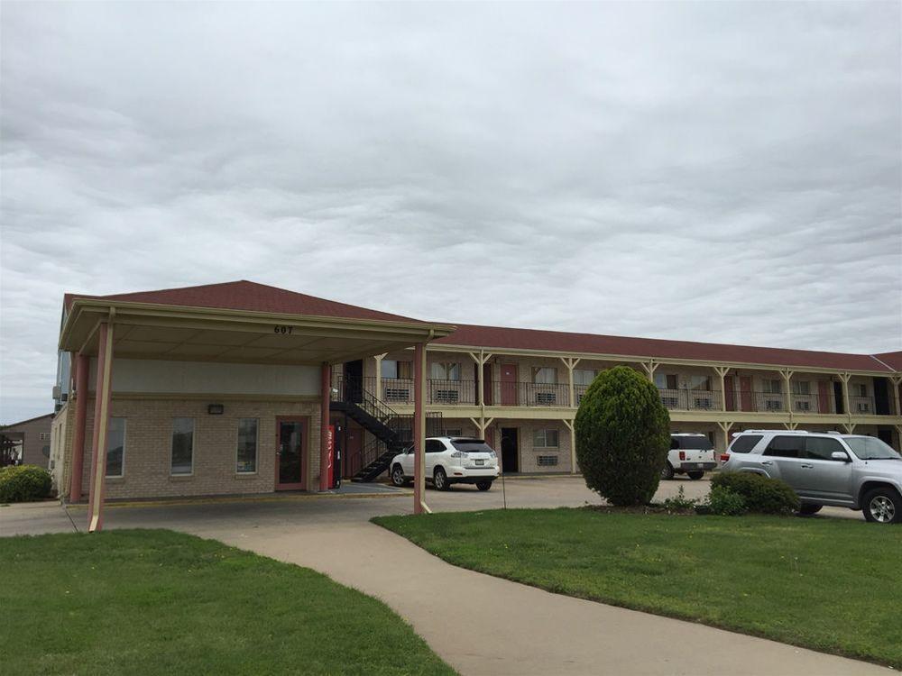 Springfield Inn,Wichita>>Haysville,2 star