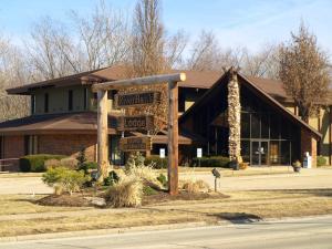 Riverbank Lodge,Springfield>>Petersburg,3 star