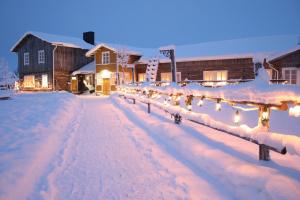 elves village hotel