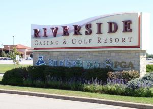 Riverside Casino & Golf Resort,,2.5 star