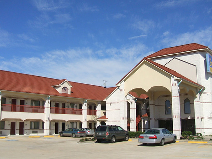 scottish inns and suites sam houston pkwy