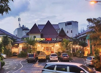 Front One Hk Resort Semarang,,3 star