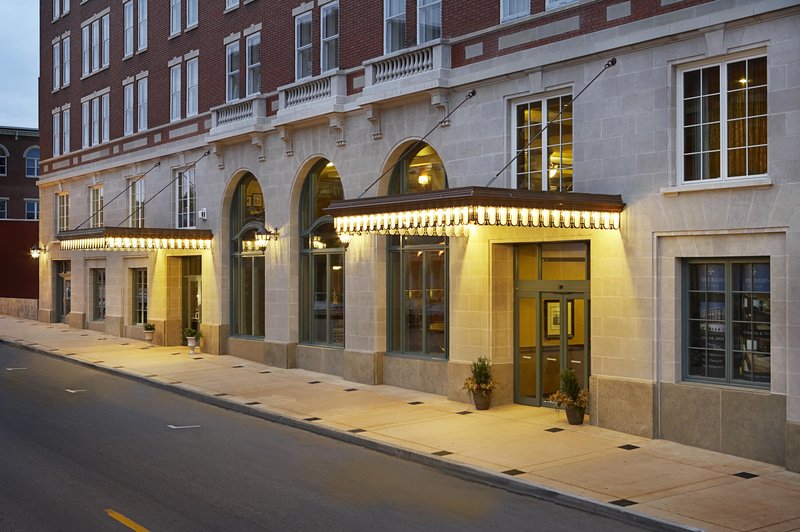 Hotel Julien Dubuque,Dubuque County>>Dubuque,3.5 star