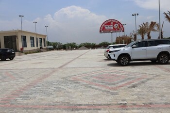 Golden Cressida Resort & Palace,,2 star