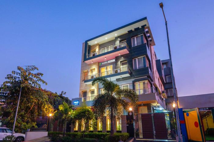 Treebo Royal City,,3 star