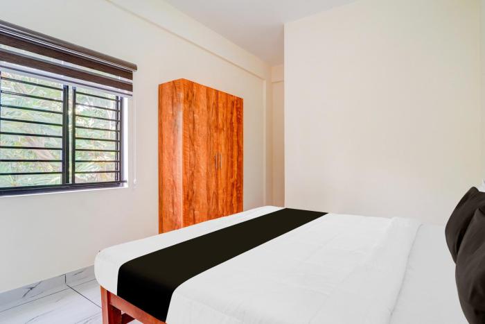 Super Hotel O Hmt Colony Kochi Formerly Pullans Arcade,,3 star