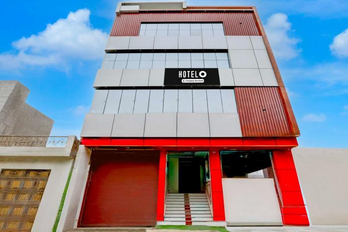 Hotel O Om Prakash Sabhasad Nagar,,3 star
