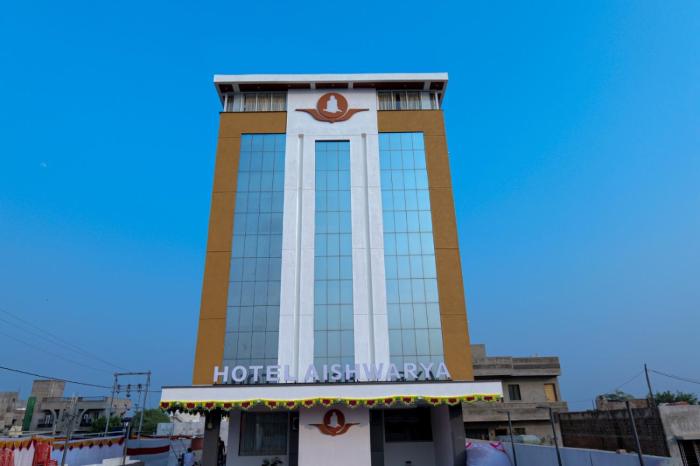 Hotel Aishwarya,,4 star
