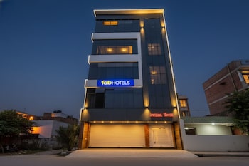 Fabhotel Imperail House,,3 star