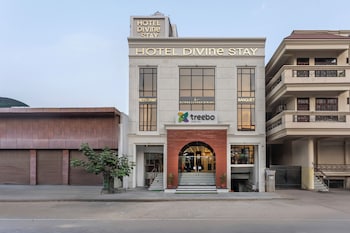 Treebo Divine Stay Prayagraj,,3 star