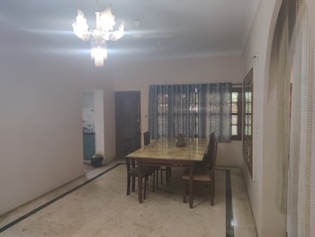Akshatha Home Stay,,3 star