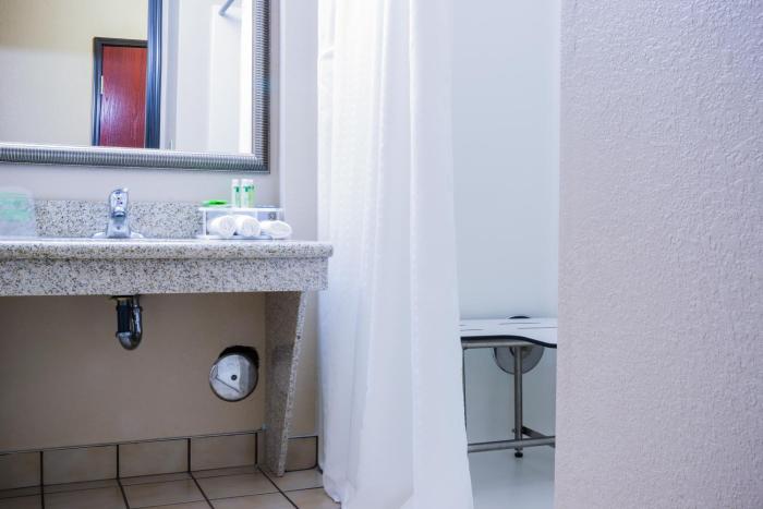 Holiday Inn Express Hotel & Suites Acme-Traverse City By Ihg,,3 star